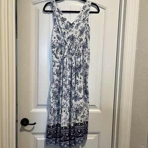 White/Blue Sleeveless Cinch Waist Maxi Dress Small Cottage Whimsy Core Boho